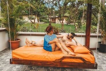پانسیون Toucan Platinum Suites Apart