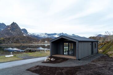 استراحتگاه Skårungen   Hotel, Cabins And Camping