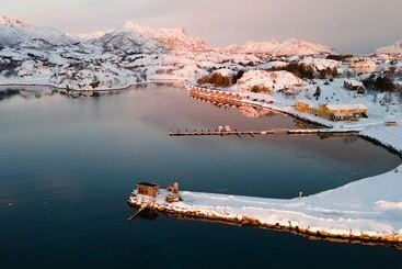 استراحتگاه Skårungen   Hotel, Cabins And Camping