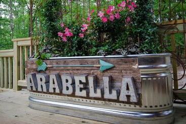 Arabella Cozy Nest With Hot Tub And Fire Pit In The Backyard By Redawning