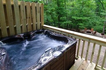 Arabella Cozy Nest With Hot Tub And Fire Pit In The Backyard By Redawning