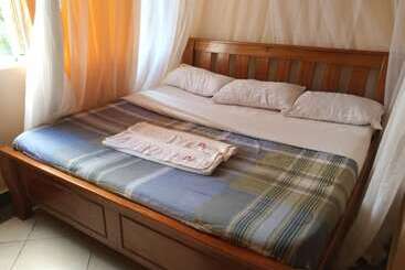 تختخواب و صبحانه Dillions Highway Motel