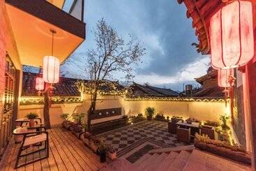 Floral Hotel Yun Xi Lijiang