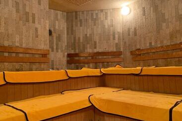 Funabashi Grand Sauna And Capsule Hotel   Caters To Men