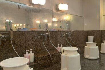 Funabashi Grand Sauna And Capsule Hotel   Caters To Men