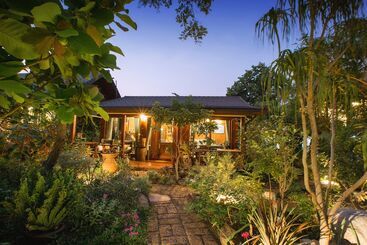 هتل Cattani S Riverside Home
