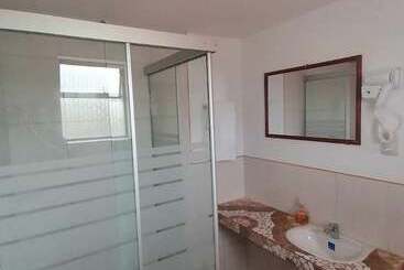 هتل Hostal Jallalla