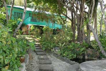 هتل Maria Nico Mystic Island Resort