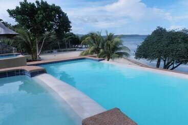 هتل Maria Nico Mystic Island Resort