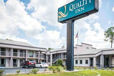 هتل Quality Inn And Conference Center