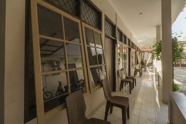 هتل Reddoorz @ Cangkring Street Cirebon