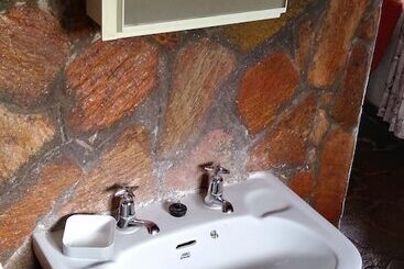 هتل Ruwa River Herbal Clinic & All Inclusive Oasis Spa Resort