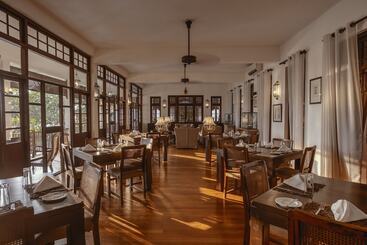 هتل The Postcard Galle
