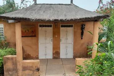 پانسیون Campement Baobab Chambres D Hotes 15mn De L Aeroport