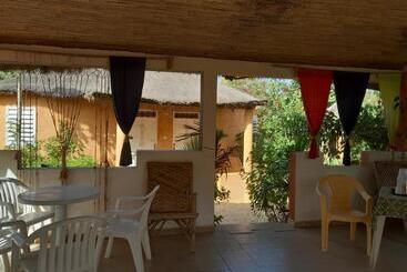 پانسیون Campement Baobab Chambres D Hotes 15mn De L Aeroport