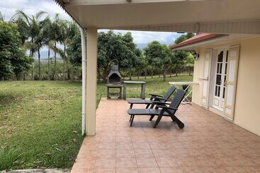پانسیون Gîte Le Longane