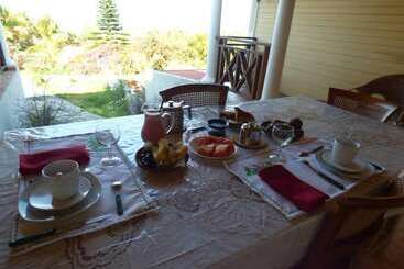پانسیون Gîte Le Longane