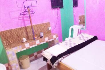 پانسیون Holy Guest House