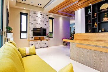 پانسیون Summer Crazy