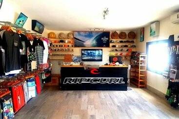 پانسیون Surfer Paradise