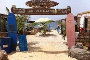 پانسیون Surfer Paradise