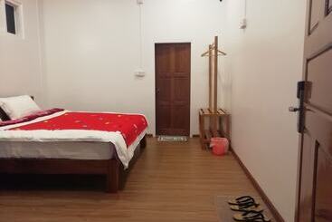 پانسیون The Lodge Ngwe Taung