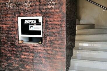 San Roque Hostal