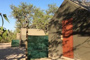 هاستل Twyfelfontein Tented Camp