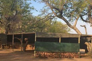 هاستل Twyfelfontein Tented Camp