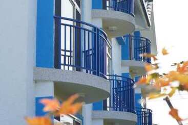 تختخواب و صبحانه Magnni Villa
