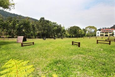 تختخواب و صبحانه Magnni Villa