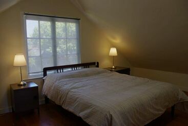 Berkeley Xxl Delux Supreme House