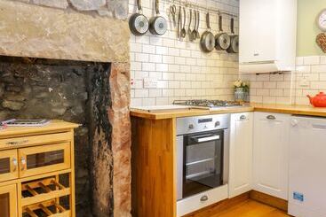 Daisy Cottage