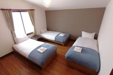 هتل Annupuri Mountain View Lodge
