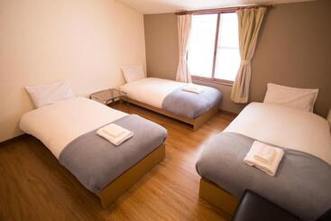 هتل Annupuri Mountain View Lodge
