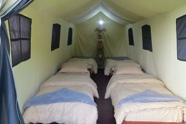 هتل Kakani Adventure Camp
