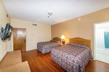 هتل Ocean Beach Suites
