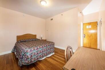 هتل Ocean Beach Suites