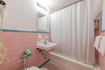 هتل Ocean Beach Suites