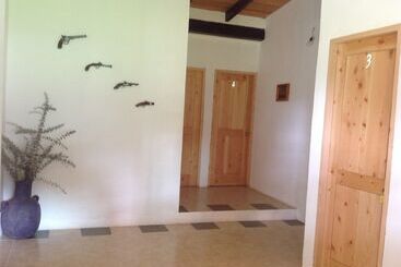 هتل Rancho El Caballero