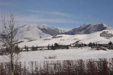 هتل روستایی Pahau Downs