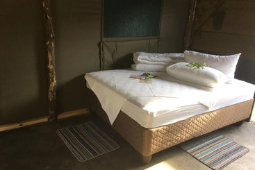 هاستل Twyfelfontein Tented Camp