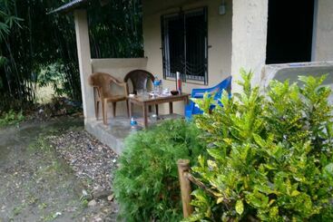 پانسیون Barauli Paradise Resort