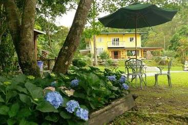 پانسیون Hemerocallis Country House