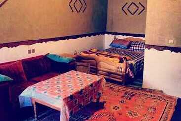 膳宿费 Riad Dar Outebba
