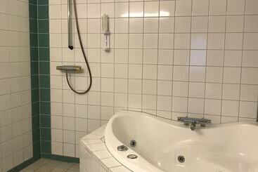 Vormsund Golf Hotell Bed & Breakfast