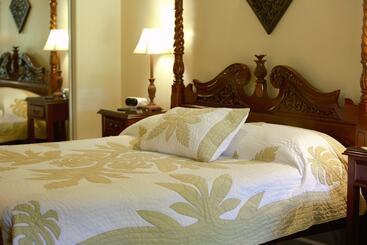 تختخواب و صبحانه Island Goode S Luxury Adult Only Accommodation Near Hilo