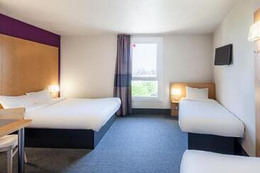 B&b Hotel Paris Romainville Noisy Le Sec
