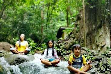 هتل Coconut Garden Beach Resort