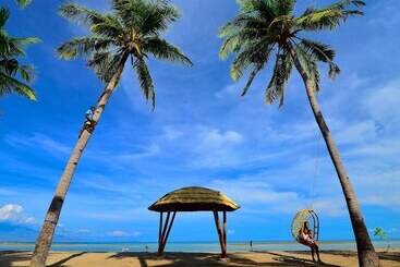 هتل Coconut Garden Beach Resort